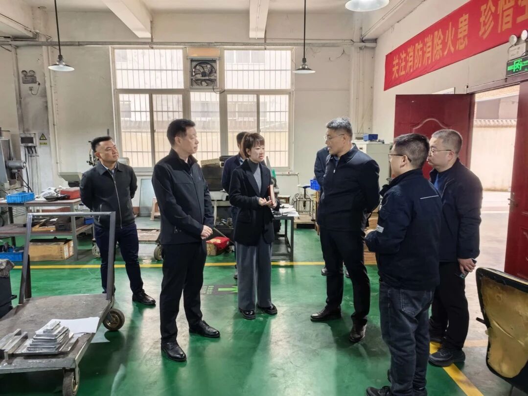 韩际东到科技创新产业园、中金新材料产业园实地调研企业梯次培育与项目建设工作